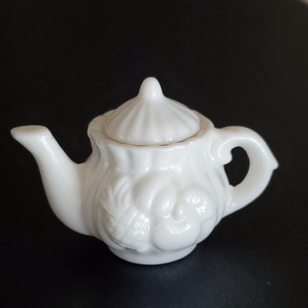 Miniature Porcelain Children's Play Tea Set